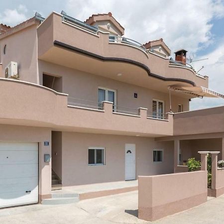 Apartments Mira Kastela Luaran gambar