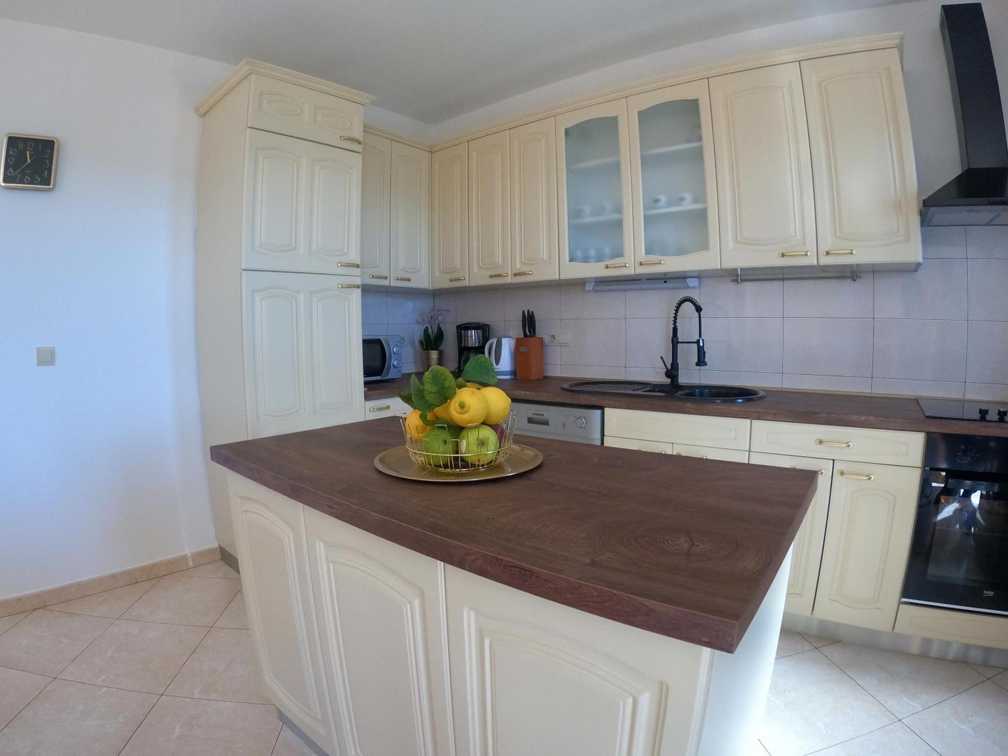 Apartments Mira Kastela Luaran gambar